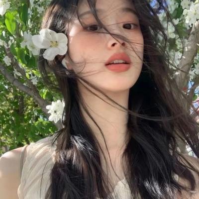 喙与脑：使用工具的鸟类